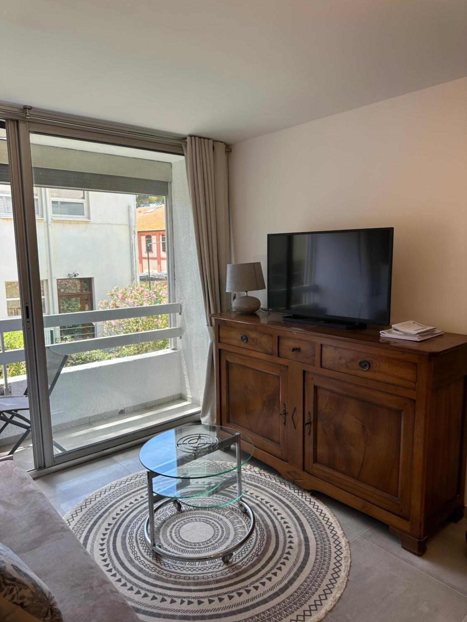 Superbe Studio Climatise Sur Le Port De 耶尔 外观 照片